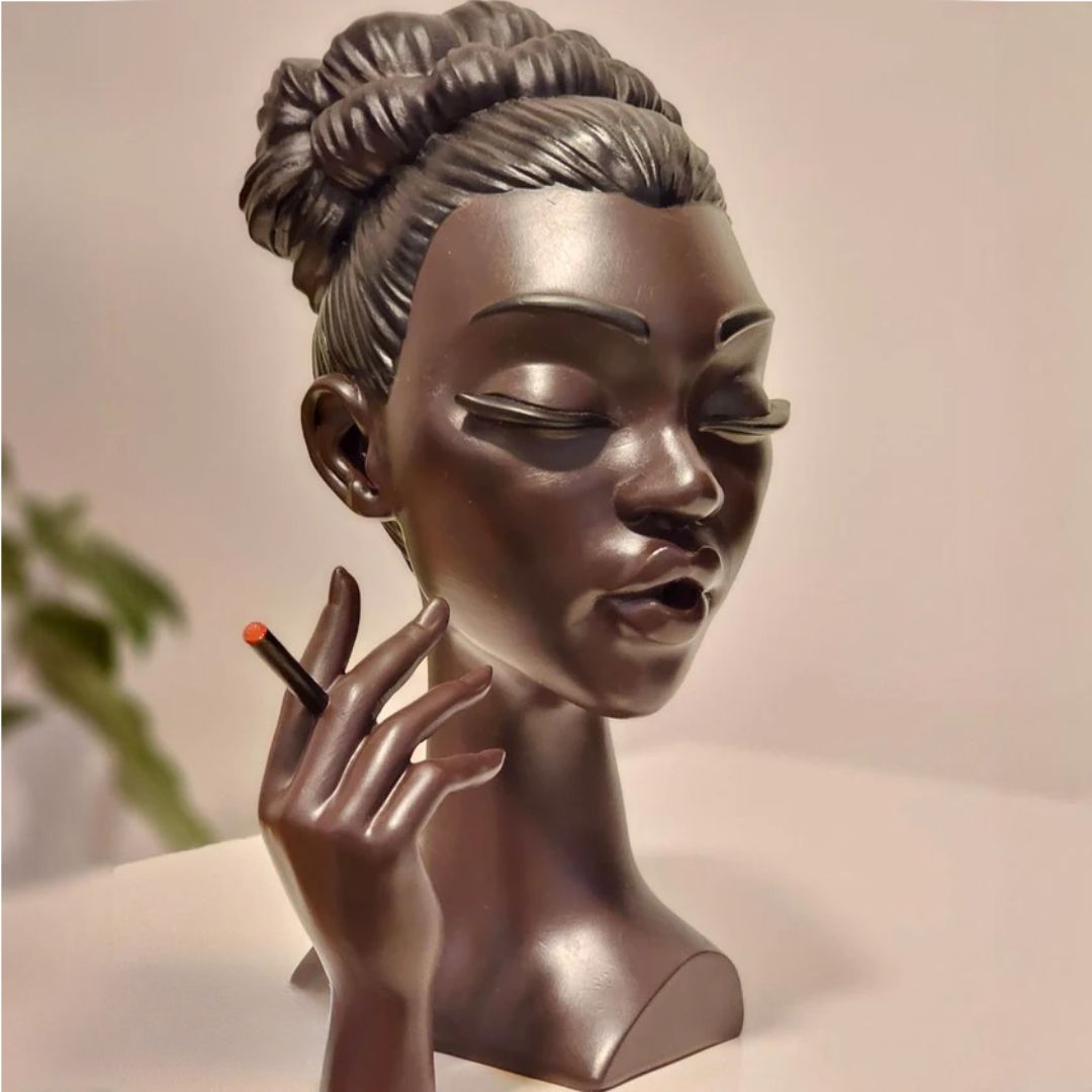 Ventra™ Smoking Lady